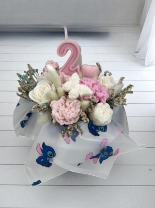 Flower box urodzinowy w kształcie serca